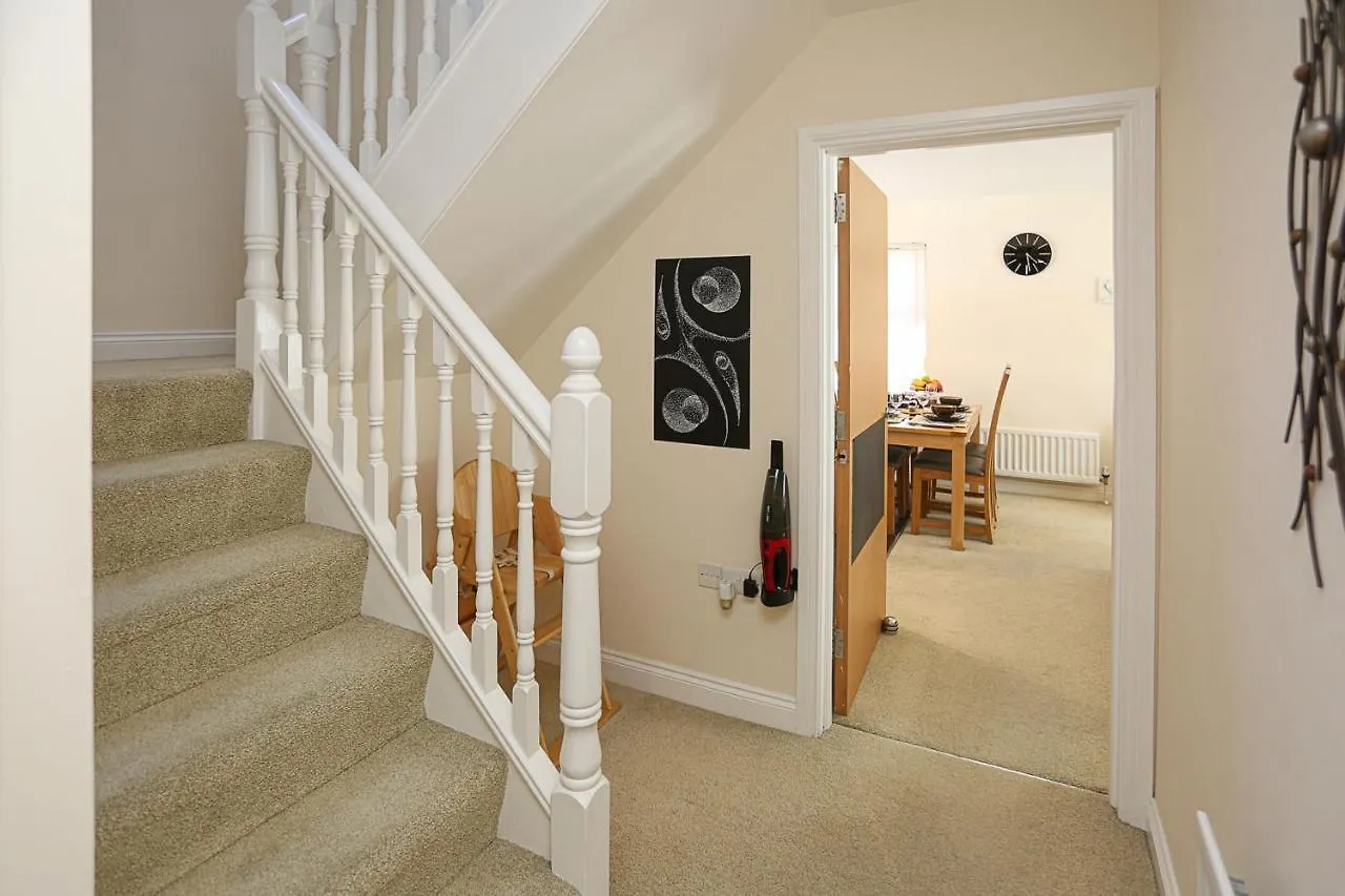 3Bed/2Bath Duplex Apartment - Pure Bliss Belfast