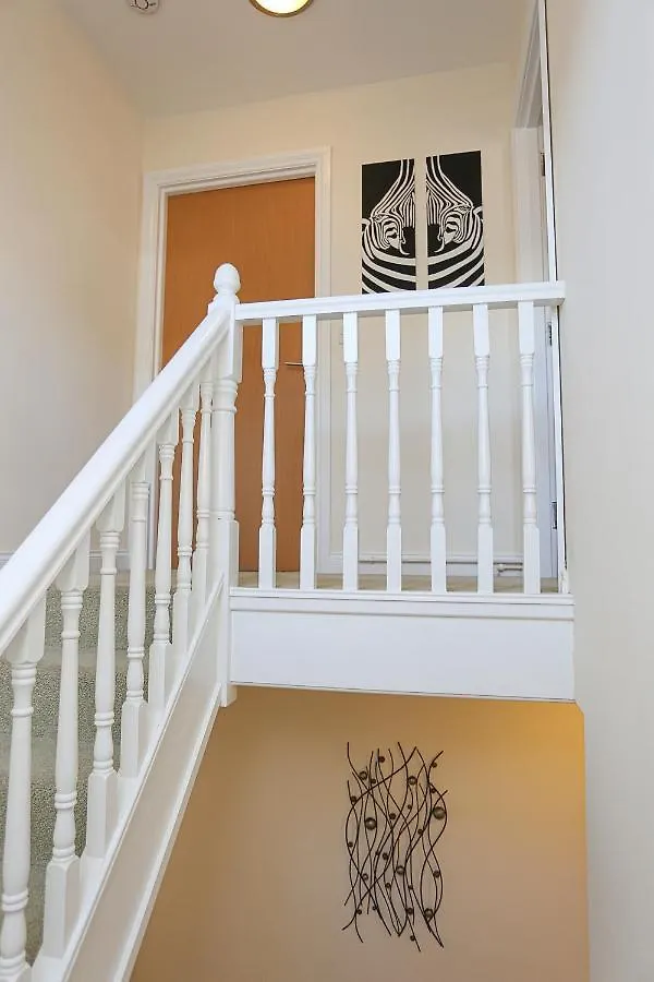 3Bed/2Bath Duplex Apartment - Pure Bliss Belfast